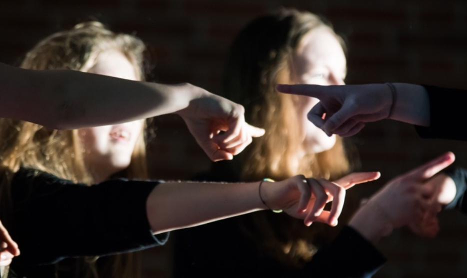 Residenztheater/JUNGES RESI/Theresia-Gerhardinger-Gymnasium am Anger 2016, Foto: Karsten Kowalk